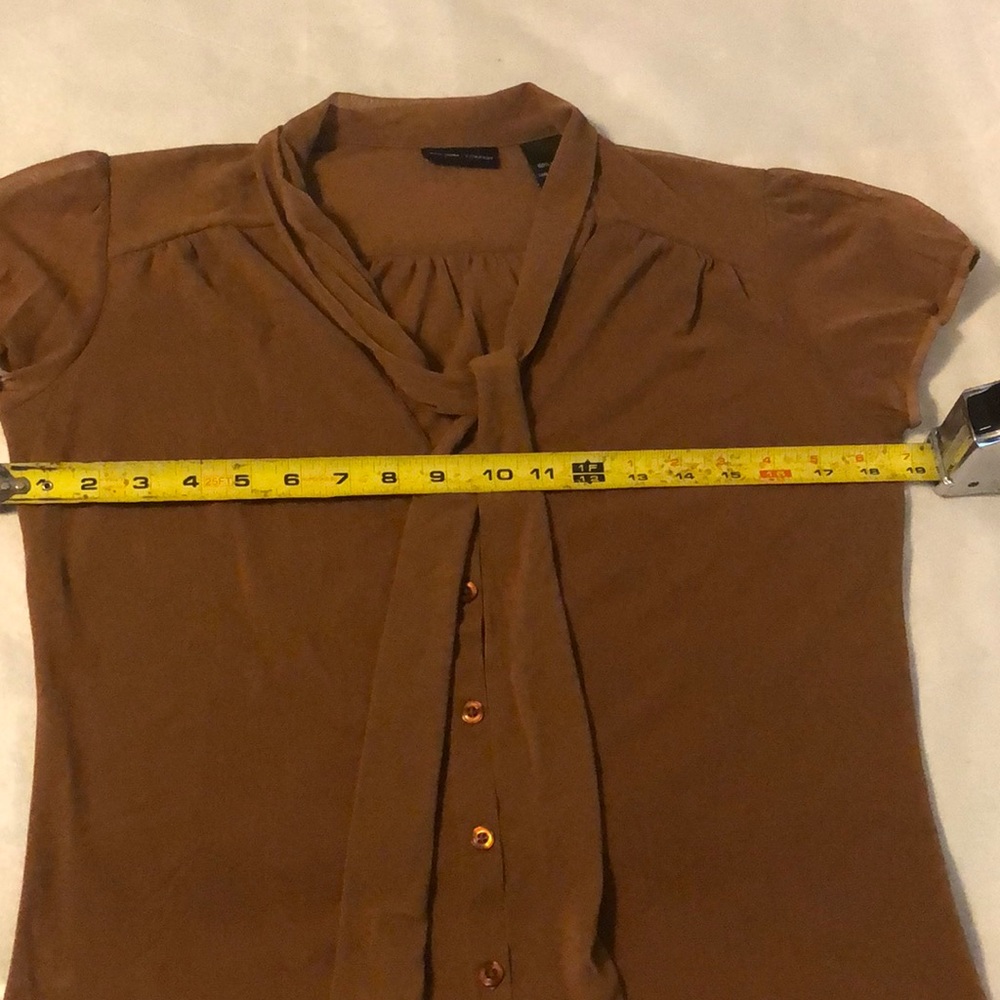 New York & Company shortsleeved blouse size small - Picture 4 of 6